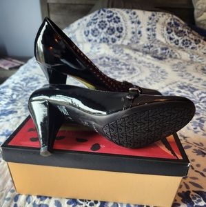 Fioni 8.5 black patten shoes